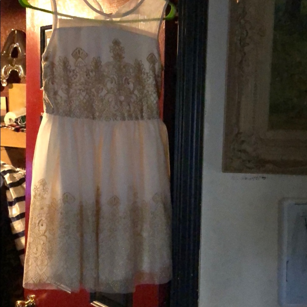Girls dresse